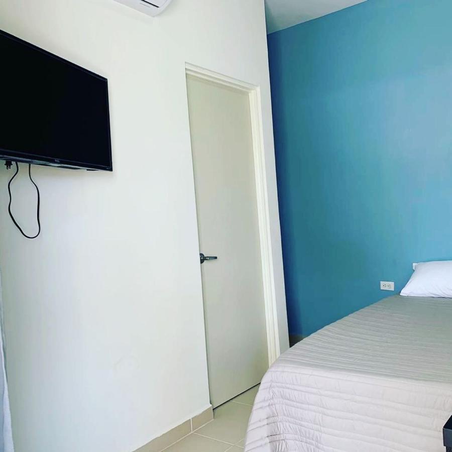 Lofts Zaragoza Hotel Сиудад Валес Екстериор снимка