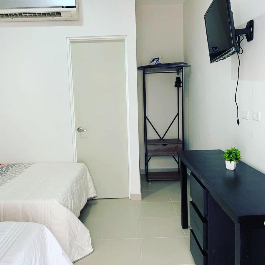 Lofts Zaragoza Hotel Сиудад Валес Екстериор снимка