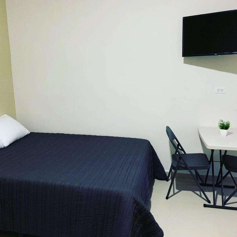 Lofts Zaragoza Hotel Сиудад Валес Екстериор снимка